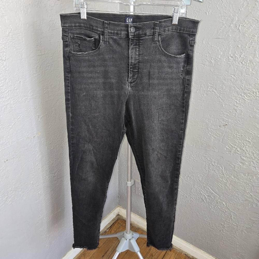 Gap 14/32 Regular Black Favorite Jeggings